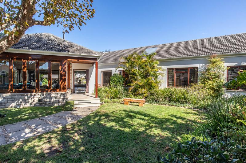 3 Bedroom Property for Sale in Constantia Western Cape